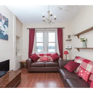 Homely Tenement For 2 Near Botanic Gardens Edinburgh